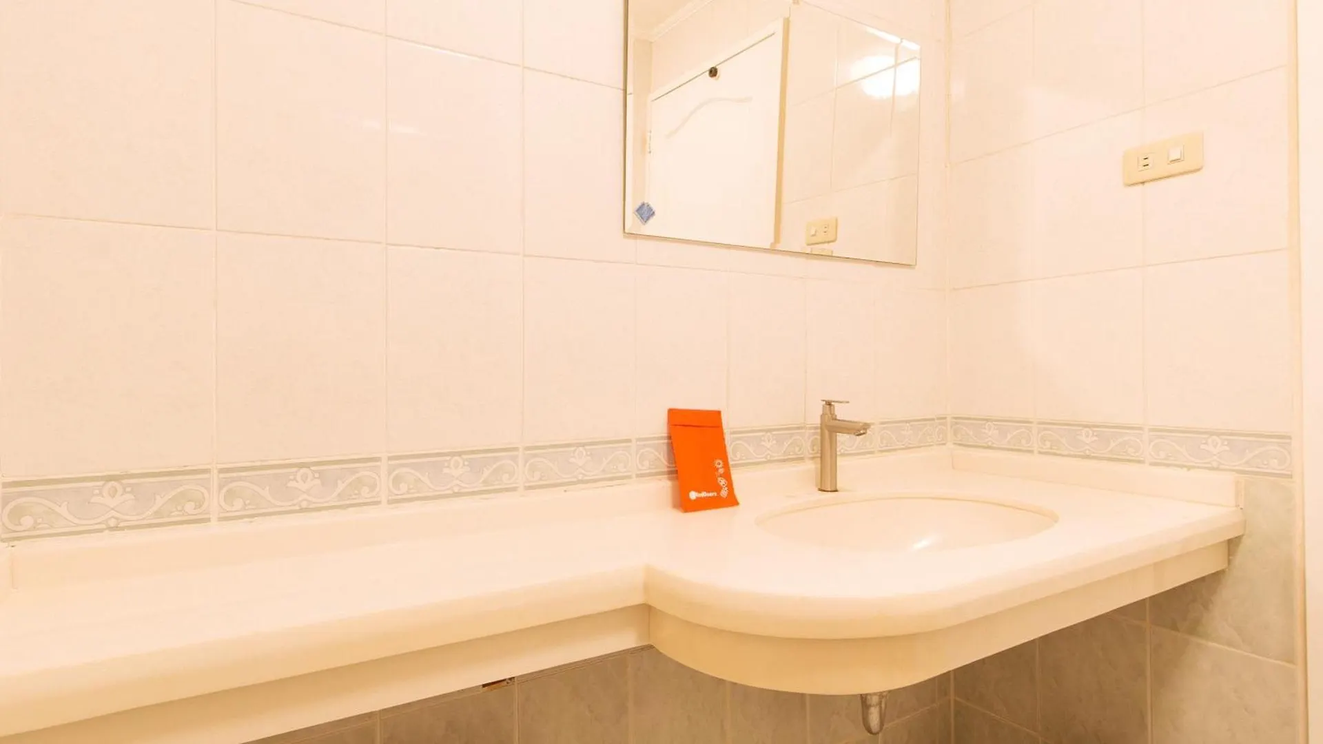 Reddoorz @ Manila Airport Hotel Paranaque City フィリピン